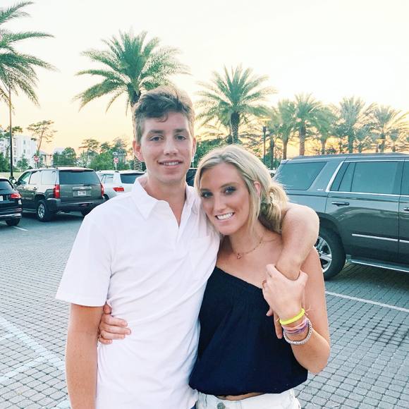 Meet your Posher, Mackenzie - Picture 1 of 1